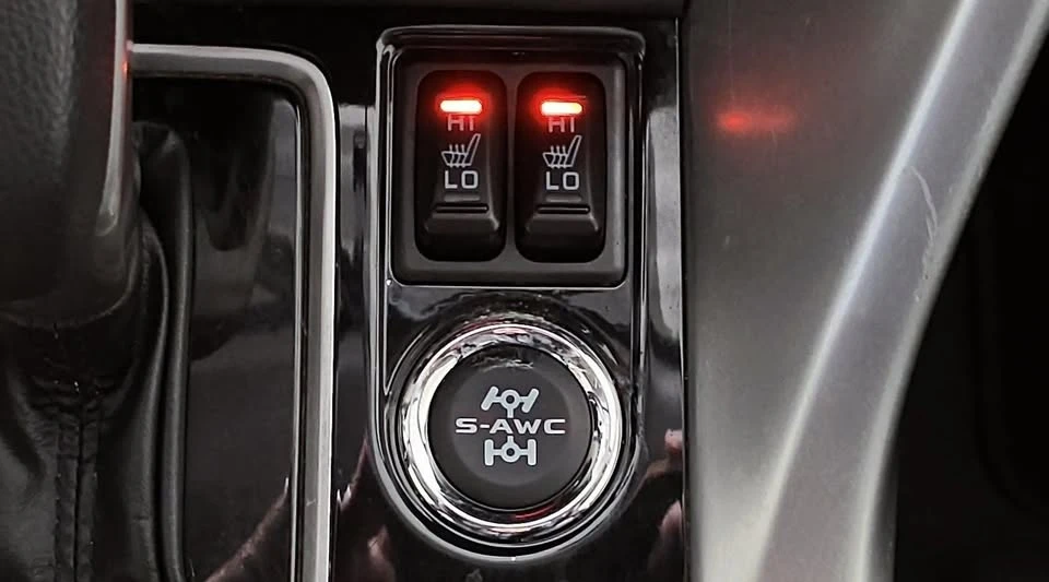 2020 Mitsubishi Eclipse Cross - Image 17 of 19