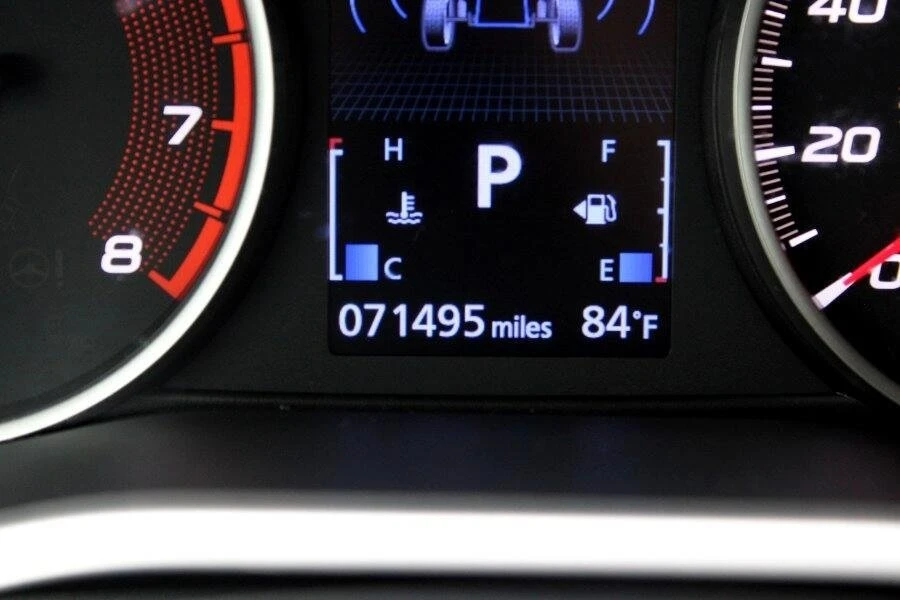 2020 Mitsubishi Eclipse Cross - Image 15 of 20