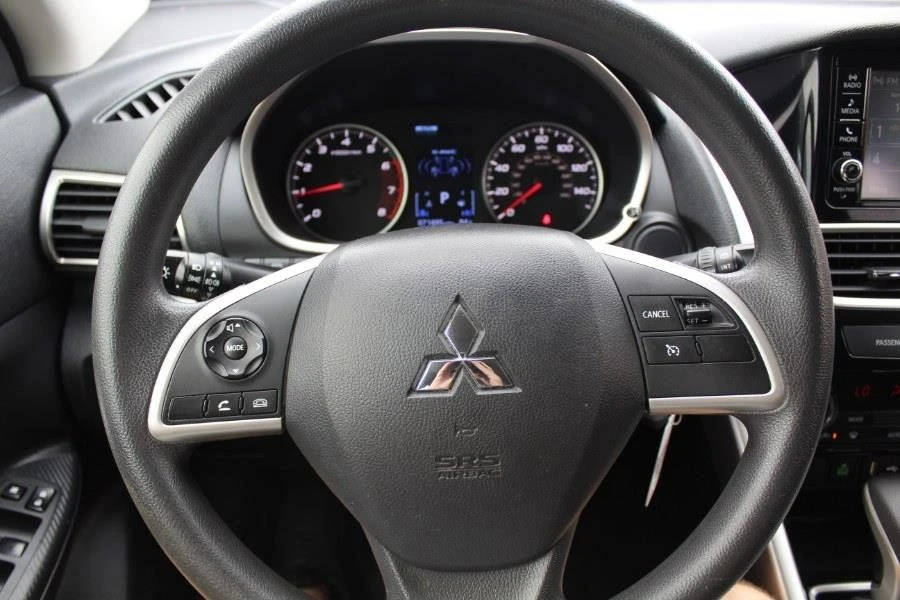 2020 Mitsubishi Eclipse Cross - Image 13 of 20