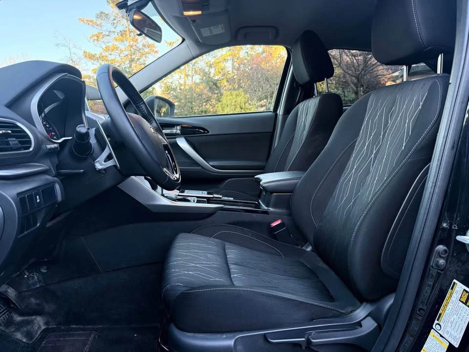 2020 Mitsubishi Eclipse Cross - Image 10 of 15