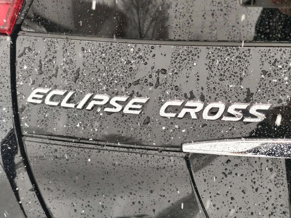 2020 Mitsubishi Eclipse Cross - Image 10 of 15