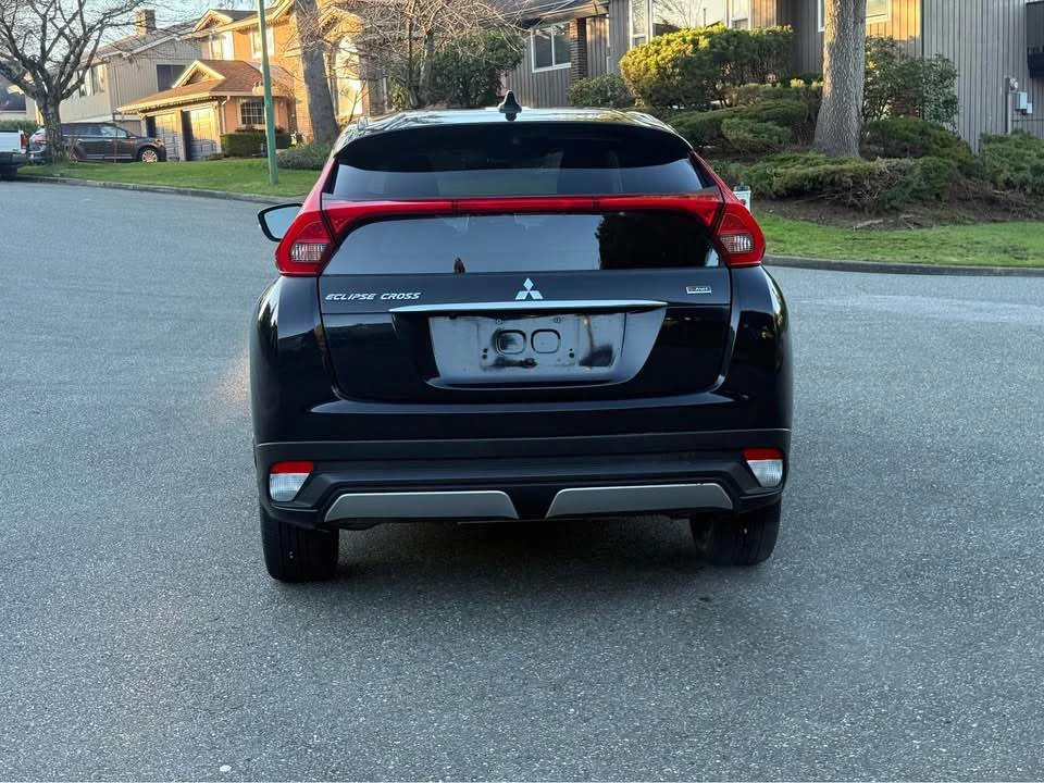 2020 Mitsubishi Eclipse Cross - Image 5 of 15