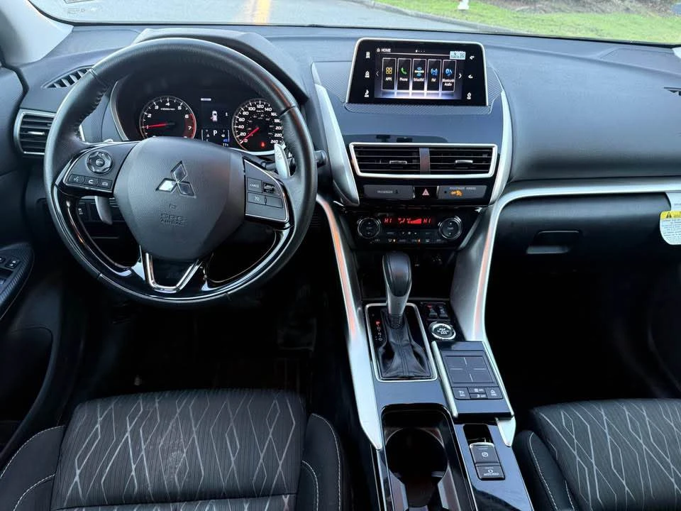 2020 Mitsubishi Eclipse Cross - Image 9 of 15