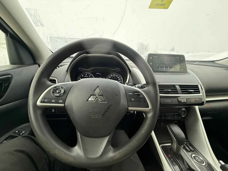 2020 Mitsubishi Eclipse Cross - Image 9 of 11