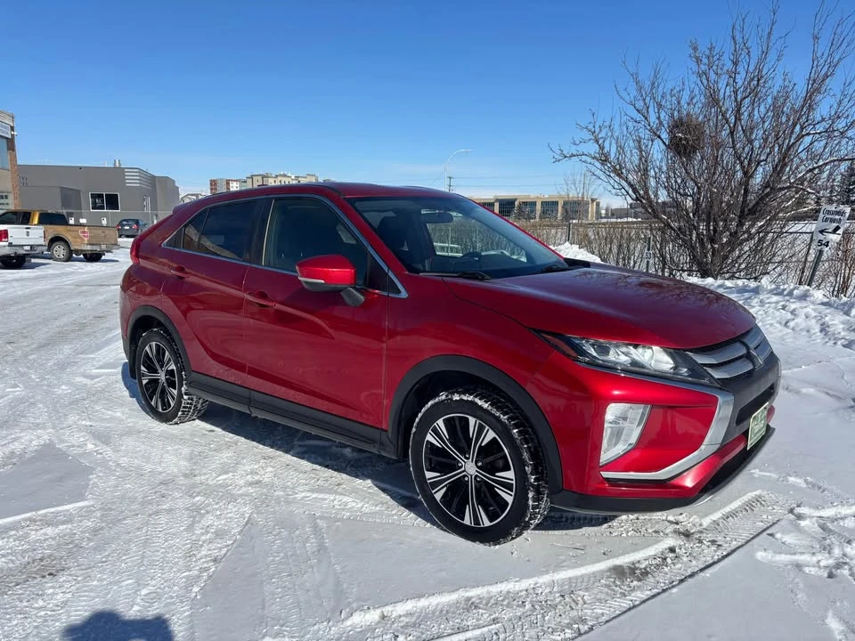 2020 Mitsubishi Eclipse Cross - Image 2 of 16
