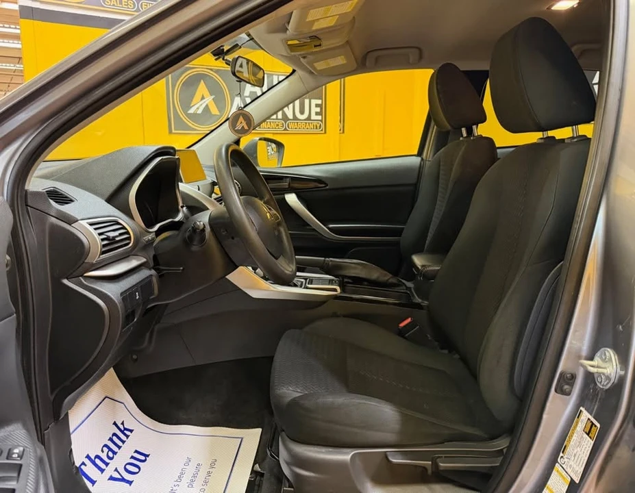 2020 Mitsubishi Eclipse Cross - Image 9 of 14