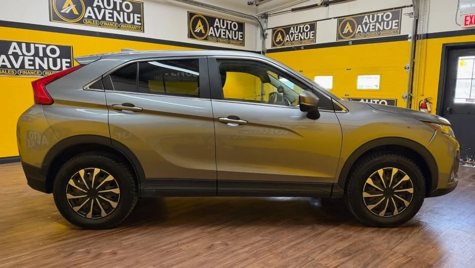 2020 Mitsubishi Eclipse Cross - Image 5 of 14
