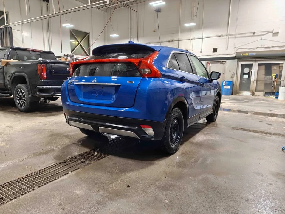 2020 Mitsubishi Eclipse Cross - Image 4 of 7