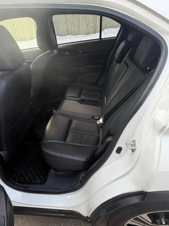 2020 Mitsubishi Eclipse Cross - Image 7 of 15
