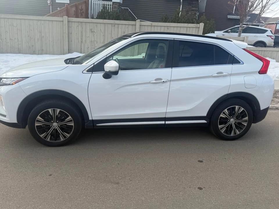 2020 Mitsubishi Eclipse Cross - Image 4 of 15