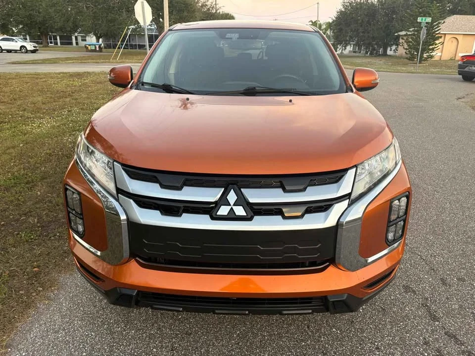 2020 Mitsubishi Eclipse Cross - Image 3 of 15