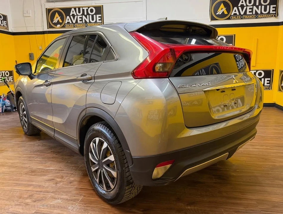 2020 Mitsubishi Eclipse Cross - Image 2 of 14