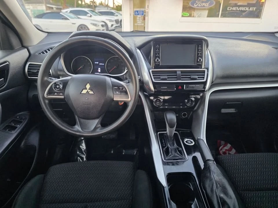 2020 Mitsubishi Eclipse Cross - Image 15 of 17