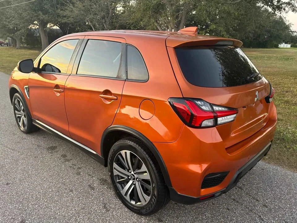 2020 Mitsubishi Eclipse Cross - Image 5 of 15