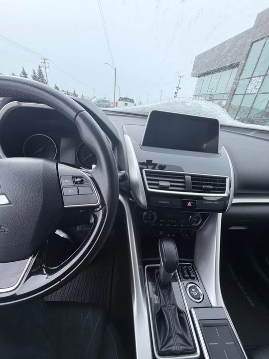 2020 Mitsubishi Eclipse Cross - Image 8 of 9