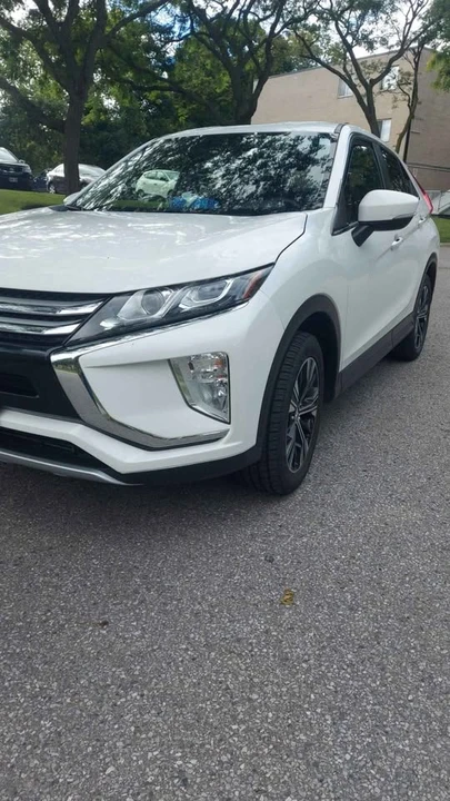 2020 Mitsubishi Eclipse Cross - Image 2 of 10