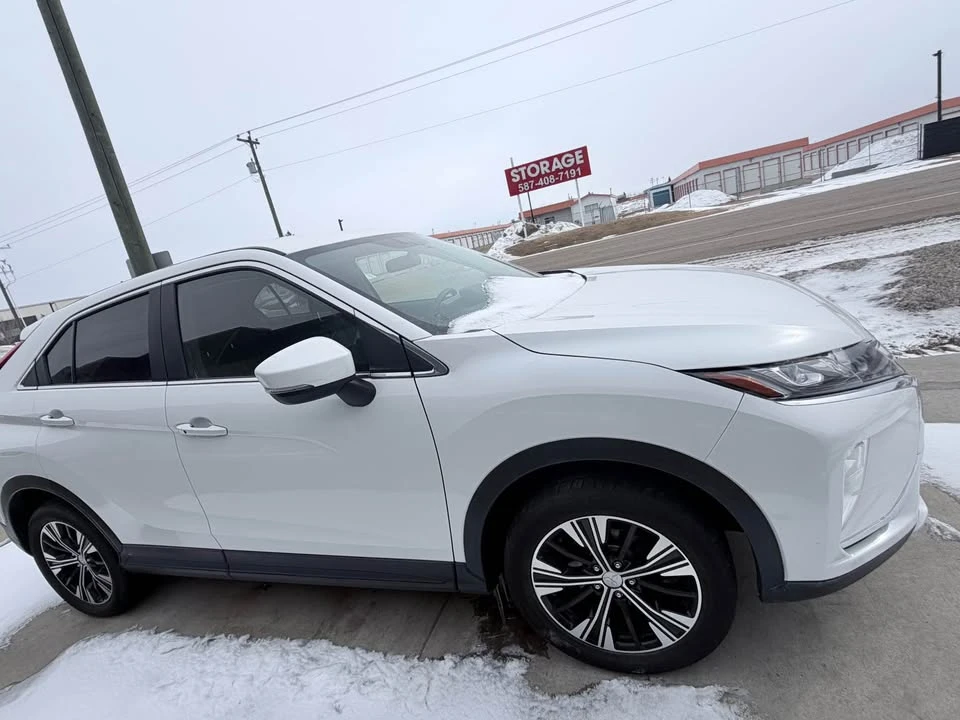 2020 Mitsubishi Eclipse Cross - Image 3 of 9