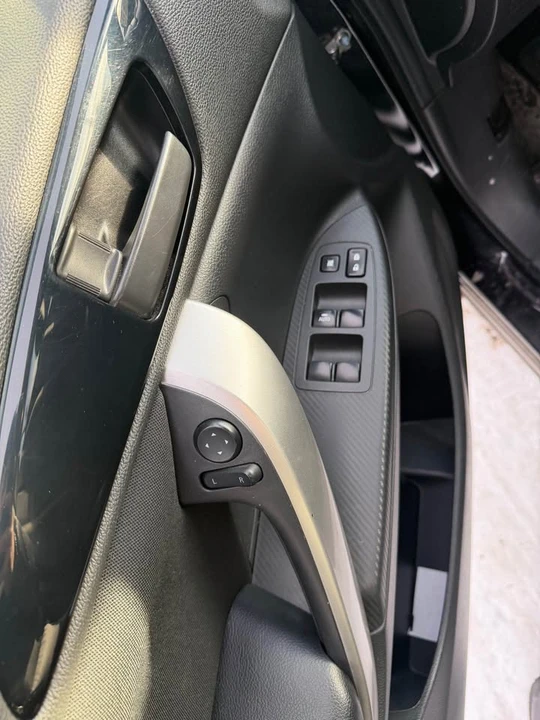 2020 Mitsubishi Eclipse Cross - Image 10 of 15