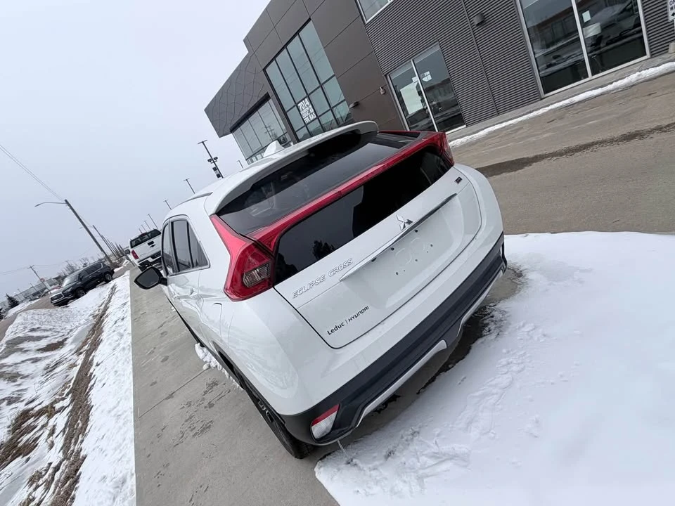 2020 Mitsubishi Eclipse Cross - Image 5 of 9