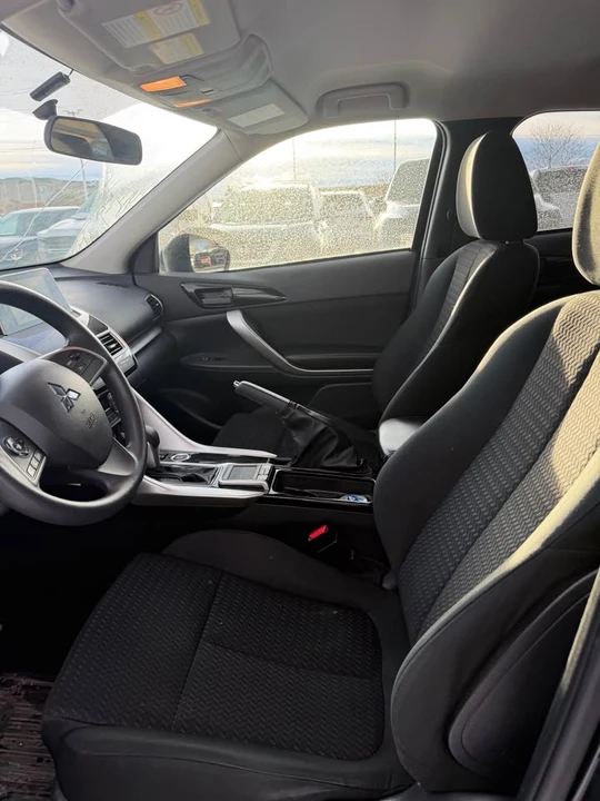 2020 Mitsubishi Eclipse Cross - Image 7 of 15
