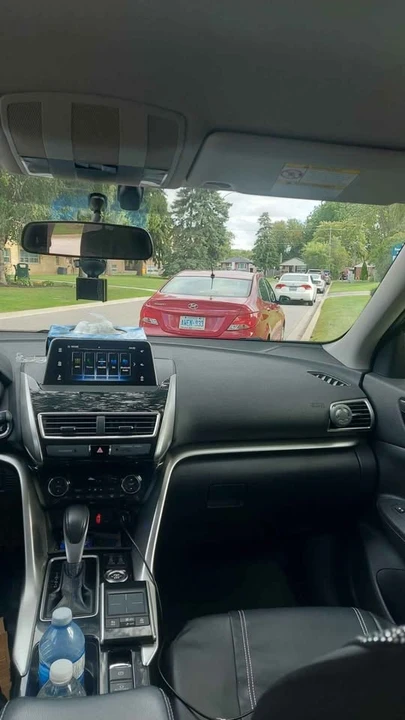 2020 Mitsubishi Eclipse Cross - Image 8 of 10
