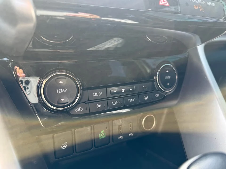 2020 Mitsubishi Eclipse Cross - Image 17 of 18