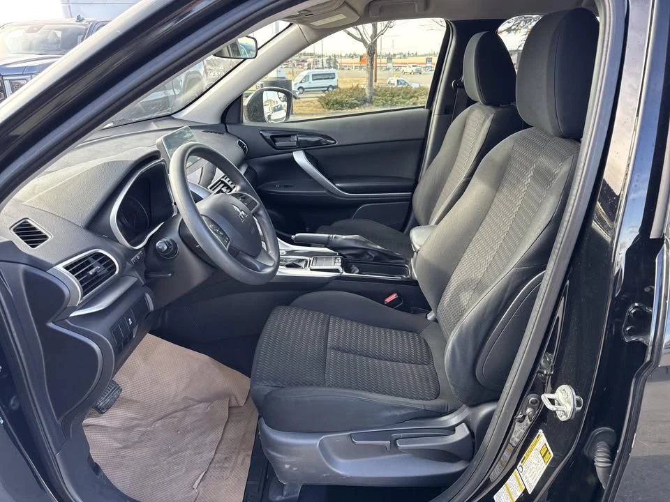 2020 Mitsubishi Eclipse Cross - Image 8 of 11