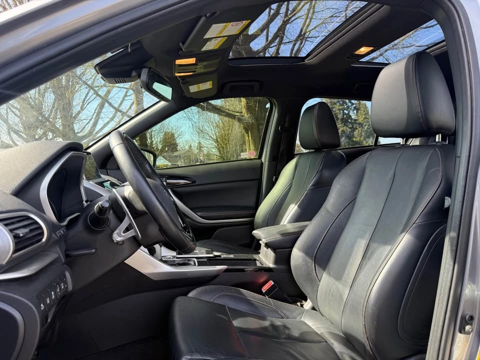 2020 Mitsubishi Eclipse Cross - Image 11 of 18