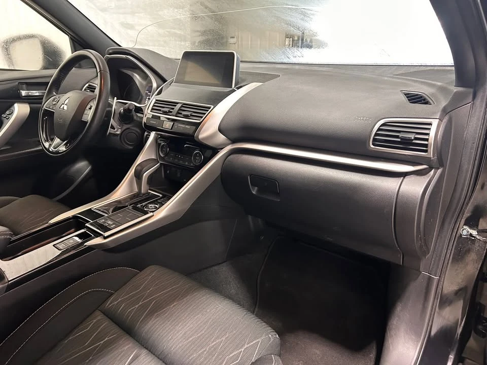 2020 Mitsubishi Eclipse Cross - Image 19 of 20
