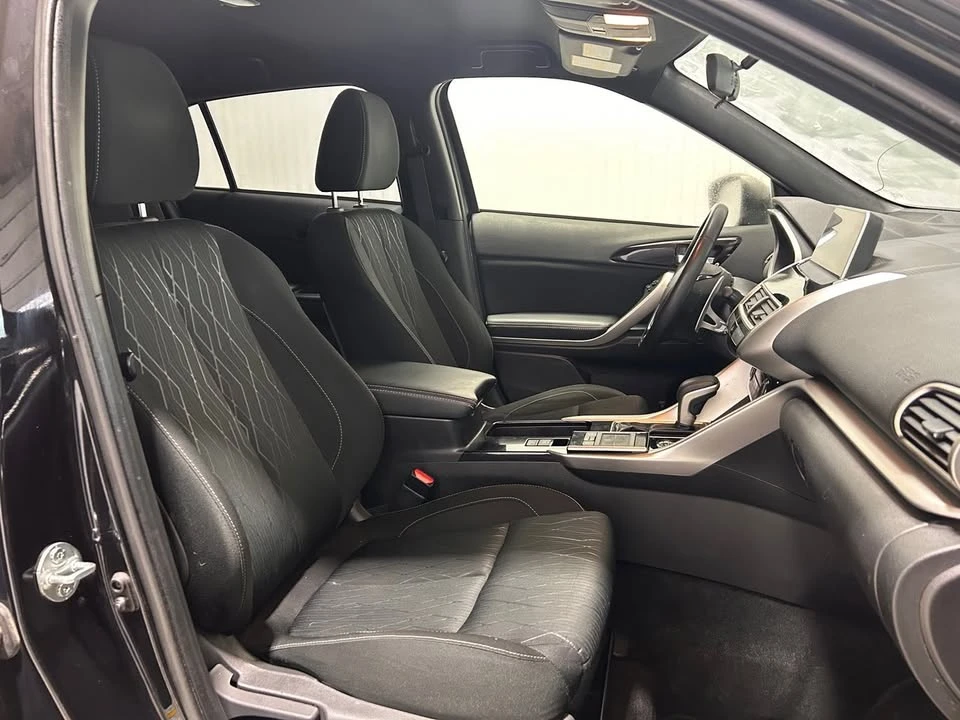 2020 Mitsubishi Eclipse Cross - Image 18 of 20