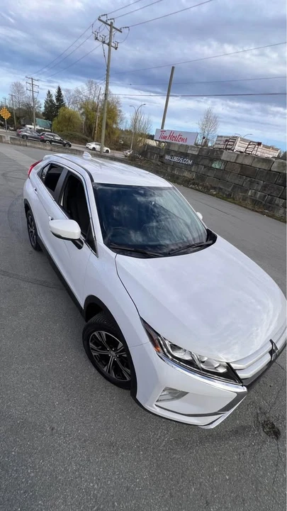 2020 Mitsubishi Eclipse Cross - Image 8 of 18