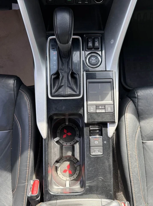 2020 Mitsubishi Eclipse Cross - Image 15 of 18