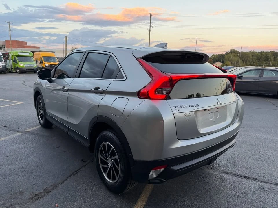 2020 Mitsubishi Eclipse Cross - Image 5 of 19