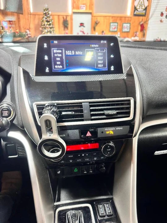 2020 Mitsubishi Eclipse Cross - Image 8 of 14