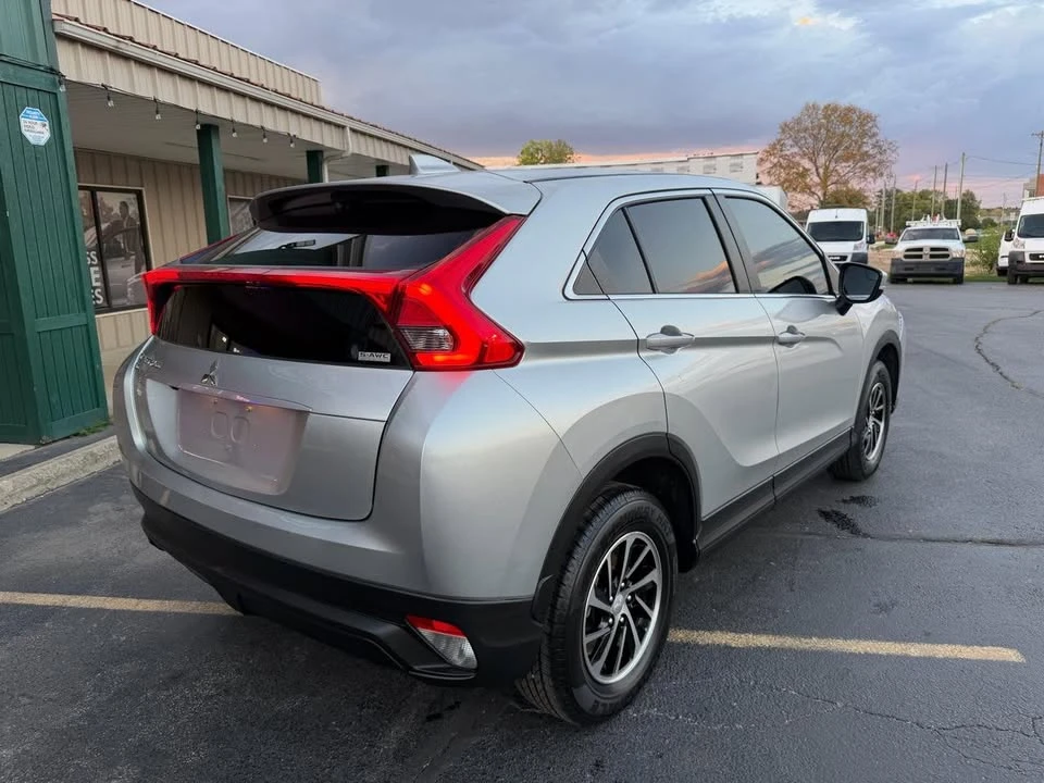 2020 Mitsubishi Eclipse Cross - Image 3 of 19