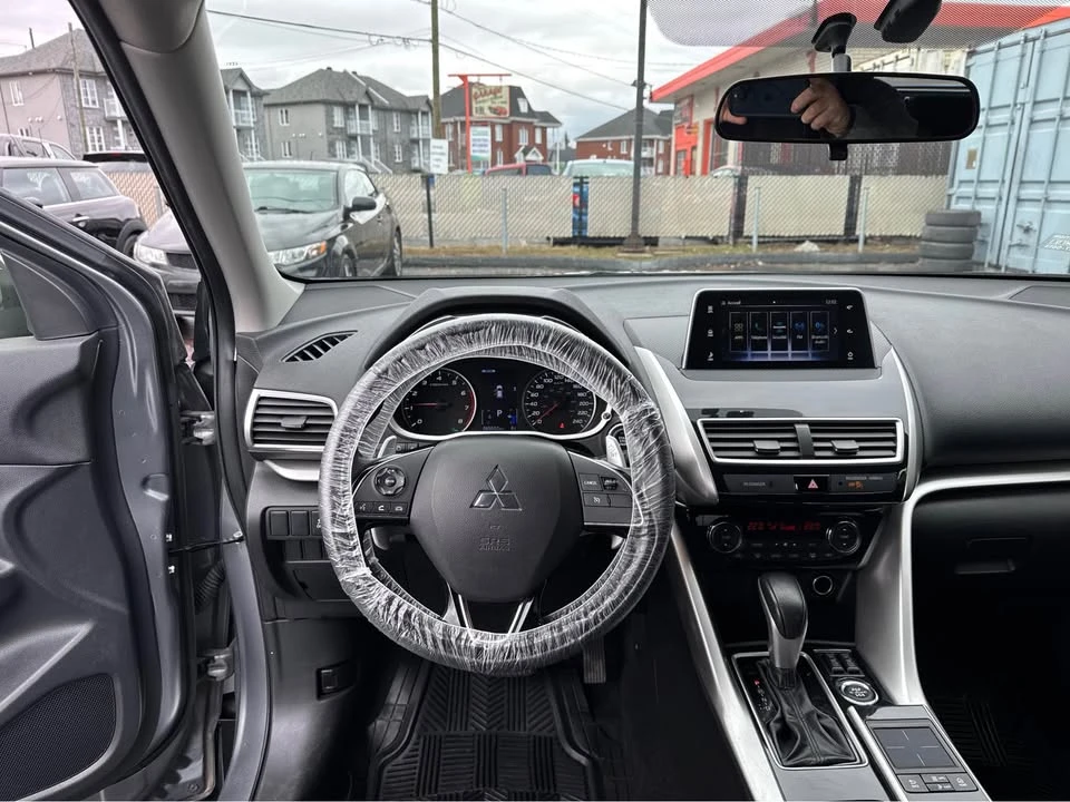 2020 Mitsubishi Eclipse Cross - Image 12 of 17