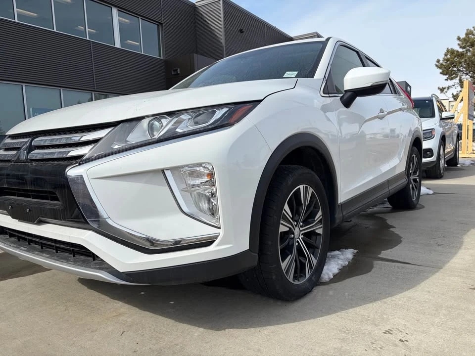 2020 Mitsubishi Eclipse Cross - Image 3 of 8