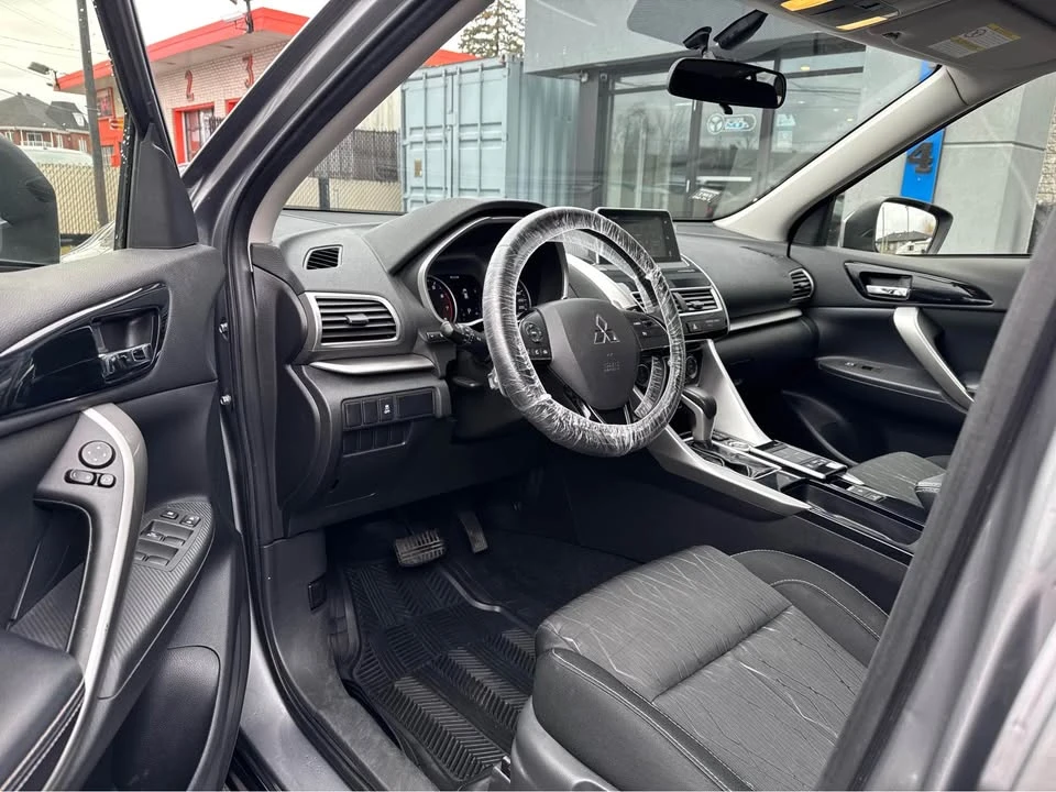 2020 Mitsubishi Eclipse Cross - Image 13 of 17