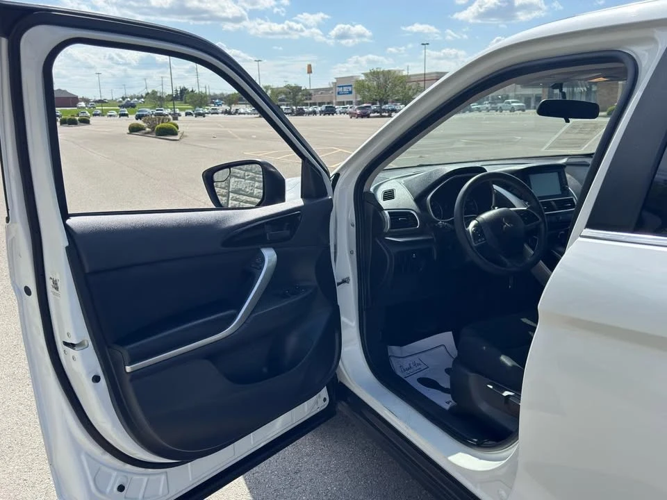 2020 Mitsubishi Eclipse Cross - Image 12 of 20