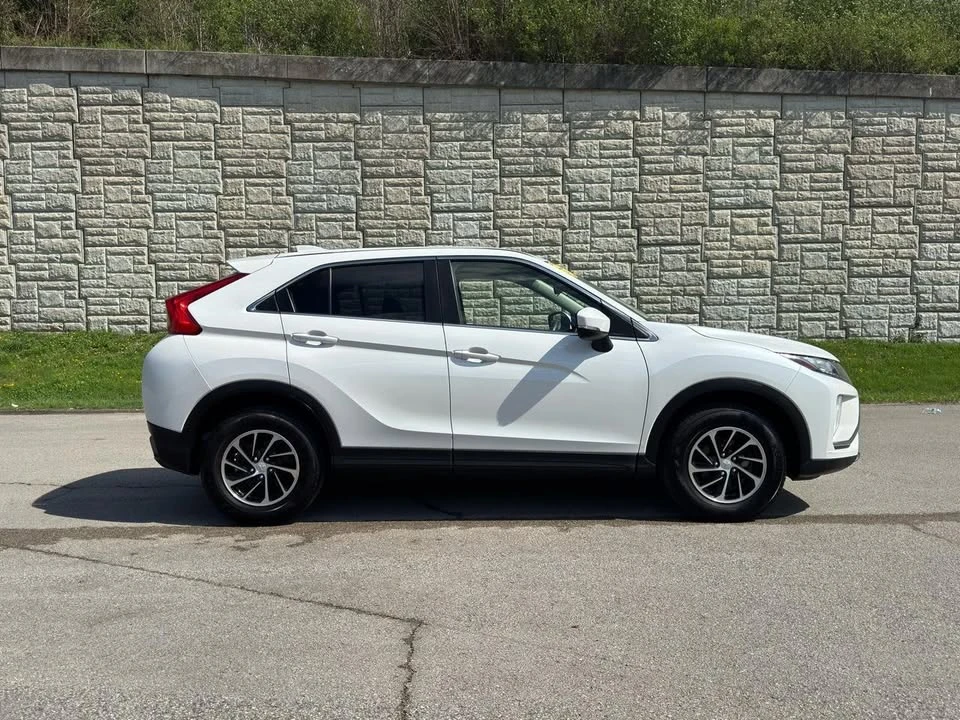 2020 Mitsubishi Eclipse Cross - Image 2 of 20