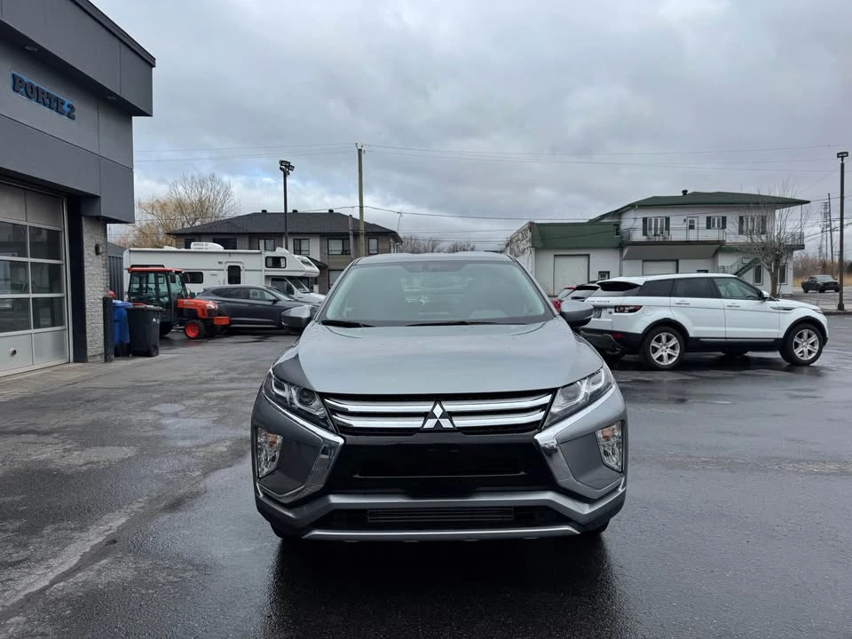 2020 Mitsubishi Eclipse Cross - Image 3 of 17