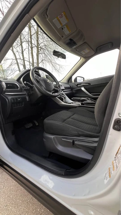 2020 Mitsubishi Eclipse Cross - Image 11 of 18