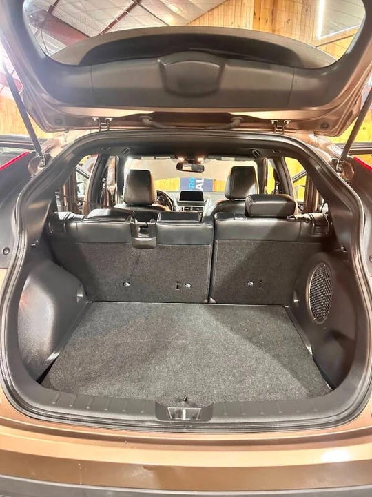 2020 Mitsubishi Eclipse Cross - Image 10 of 14