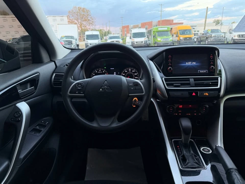 2020 Mitsubishi Eclipse Cross - Image 16 of 19