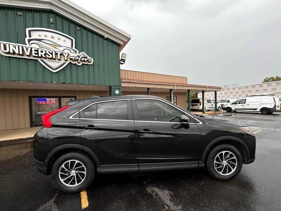 2020 Mitsubishi Eclipse Cross - Image 2 of 20