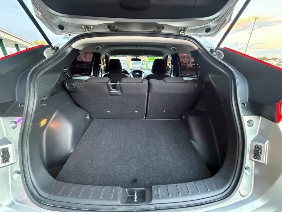 2020 Mitsubishi Eclipse Cross - Image 11 of 19