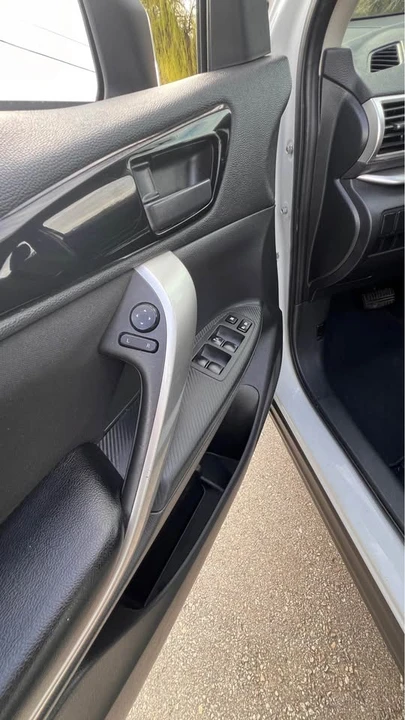 2020 Mitsubishi Eclipse Cross - Image 13 of 18
