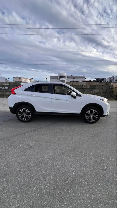 2020 Mitsubishi Eclipse Cross - Image 6 of 18