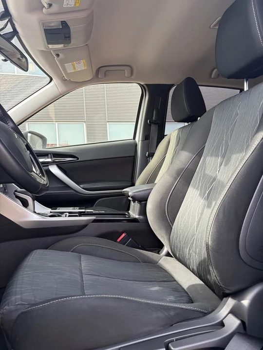 2020 Mitsubishi Eclipse Cross - Image 6 of 8