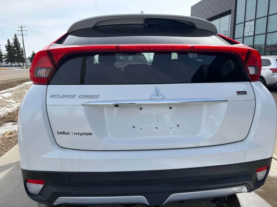 2020 Mitsubishi Eclipse Cross - Image 4 of 8